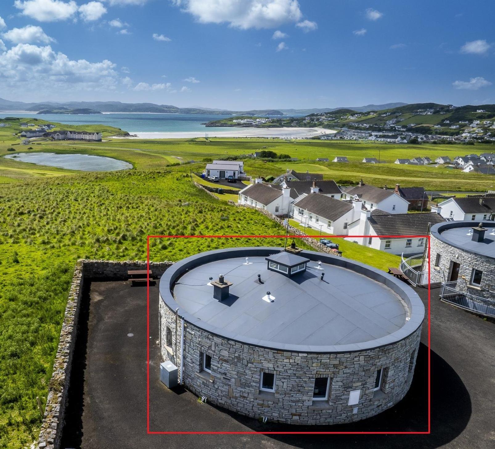 Downings Coastguard Cottages - Type B-E 外观 照片
